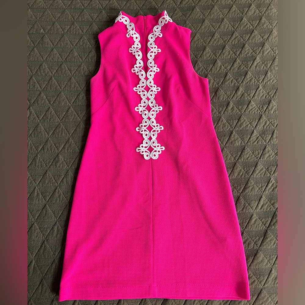 Vince Camuto dress size 6